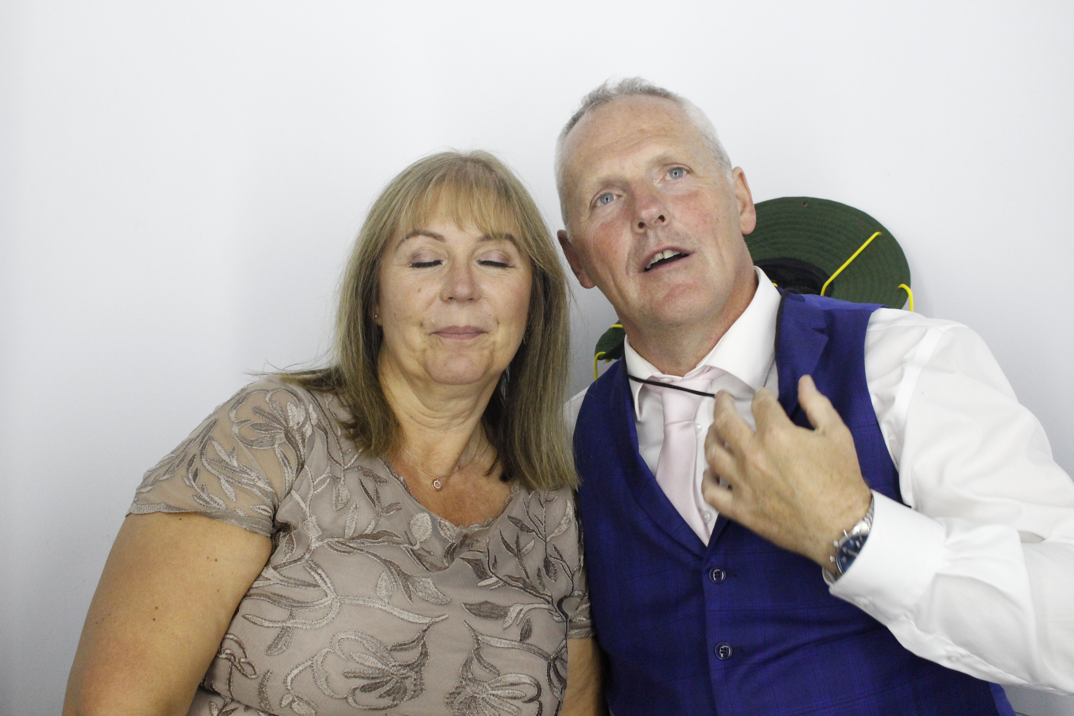 Sam & Rachel's Wedding | View more photos from the event at gallery.myphotoboothexperience.co.uk/u/MyPhotoBoothExperienceLtd/Sam-Rachels-Wedding
